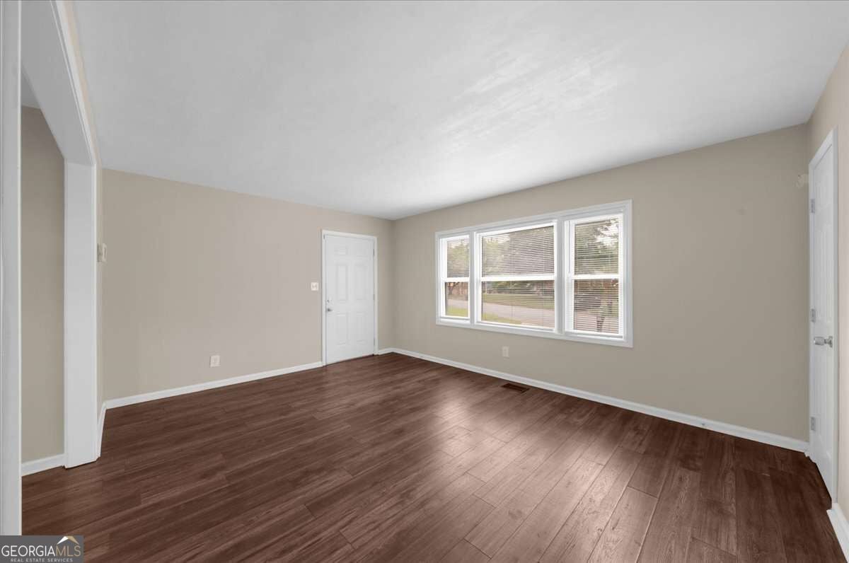 819 Woodbourne DR SW