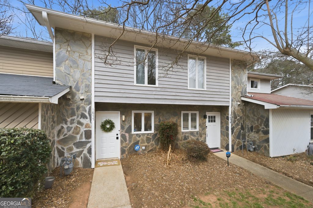 Photo of 1677 Wynndowne Trail SE, Smyrna, GA 30080 (MLS # 10693878)