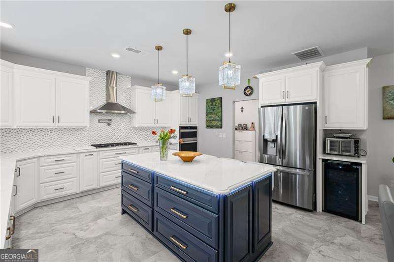 142 Woodland CT