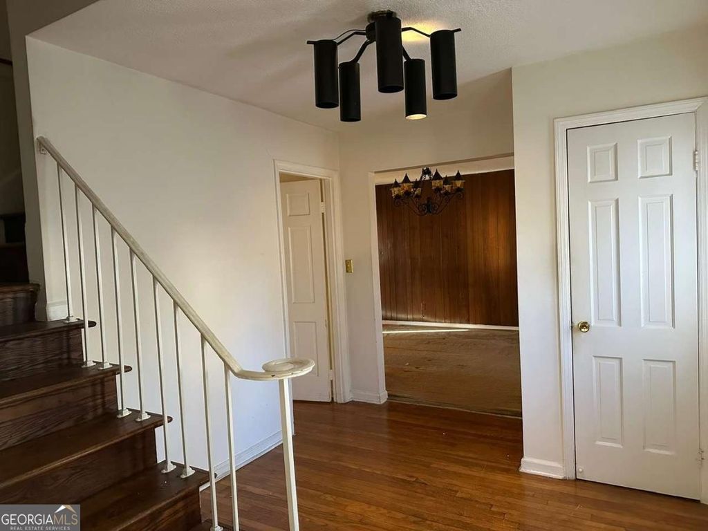 Photo of 3703 Victoria Drive, Atlanta, GA 30344 (MLS # 10678265)