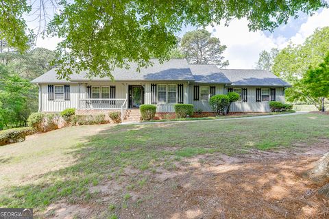5252 Allen RD Oakwood GA 30566