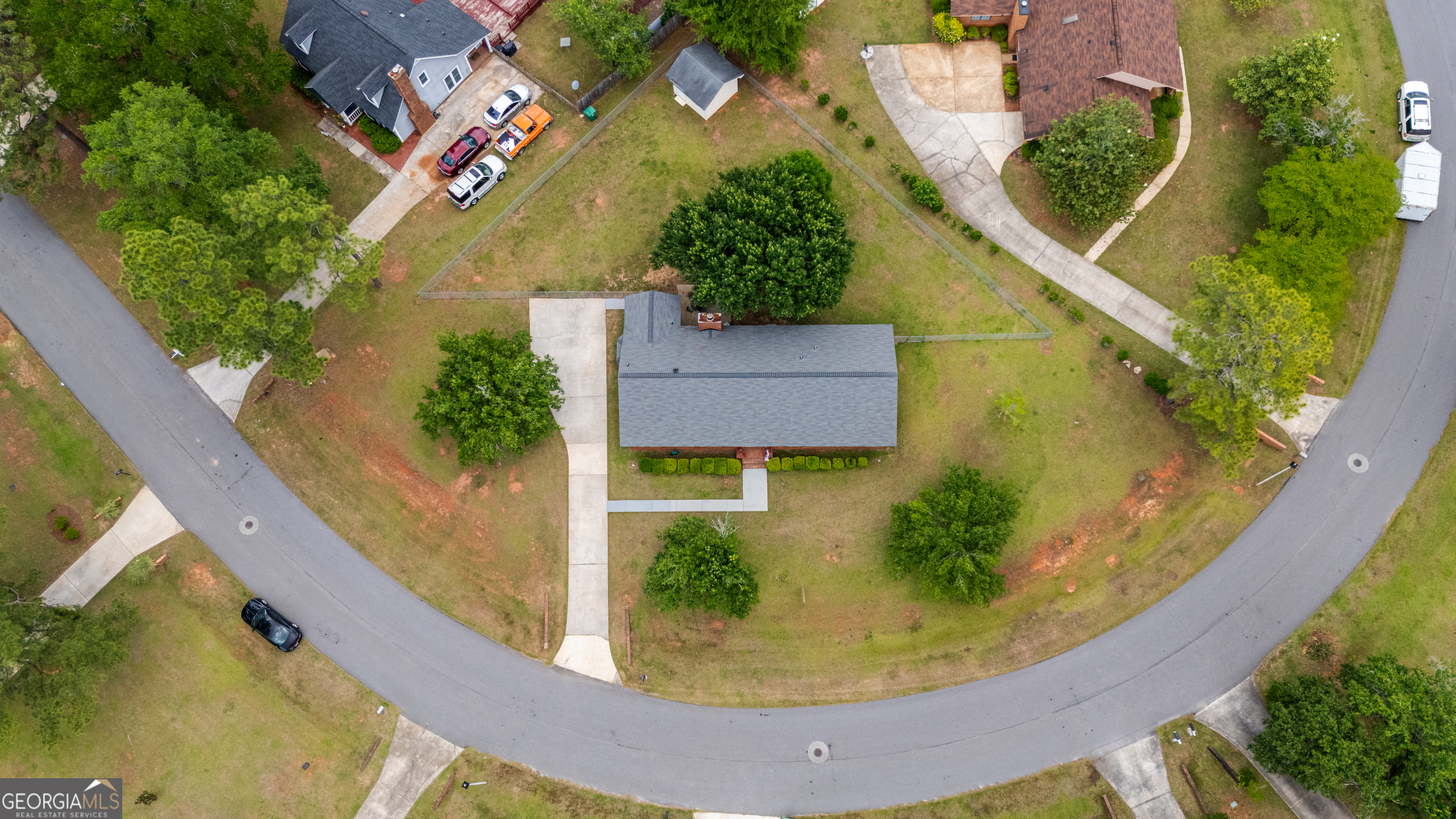 2211 Arrowwood DR