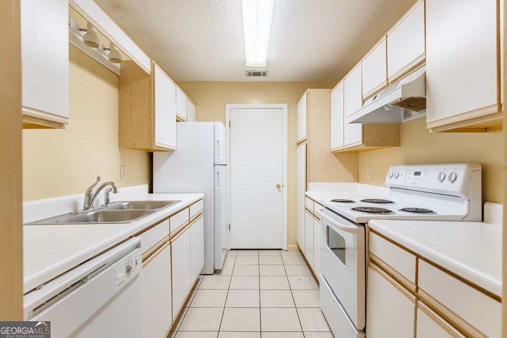 2092 S Sherwood DR APT P130