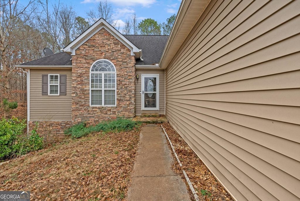 Photo of 63 Gold Creek Drive, Tallapoosa, GA 30176 (MLS # 10710528)