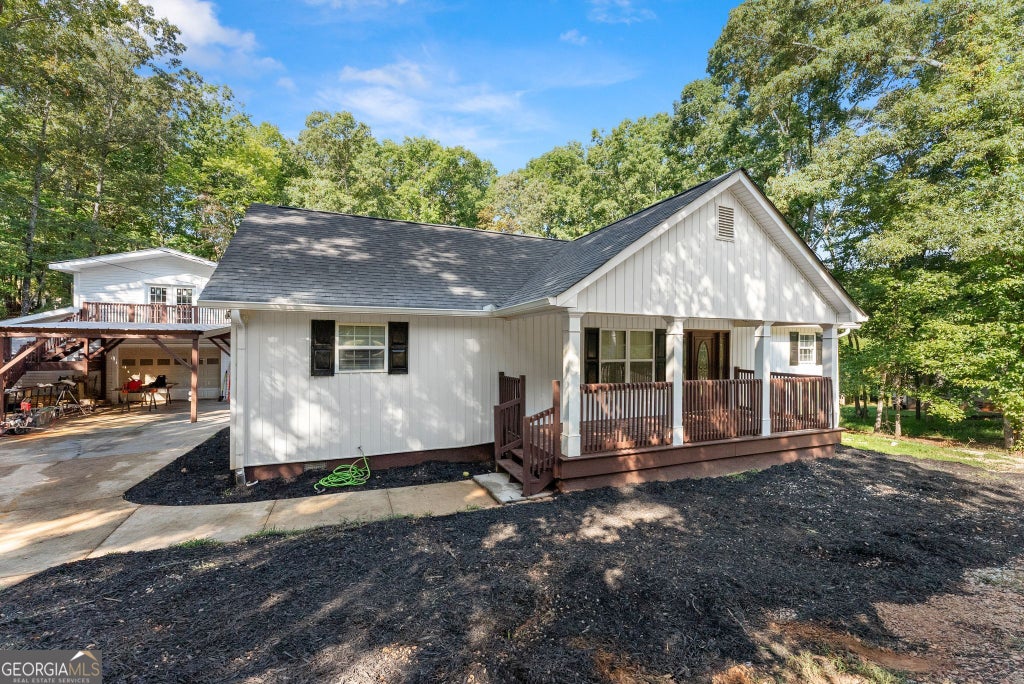 Photo of 3528 Looper Lake Road, Gainesville, GA 30506 (MLS # 10838276)