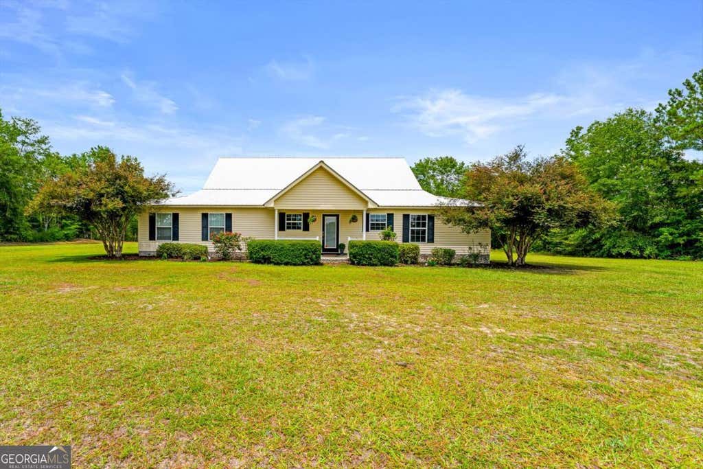 Photo of 762 Old Mcleod Bridge Road, Adrian, GA 31002 (MLS # 10808756)