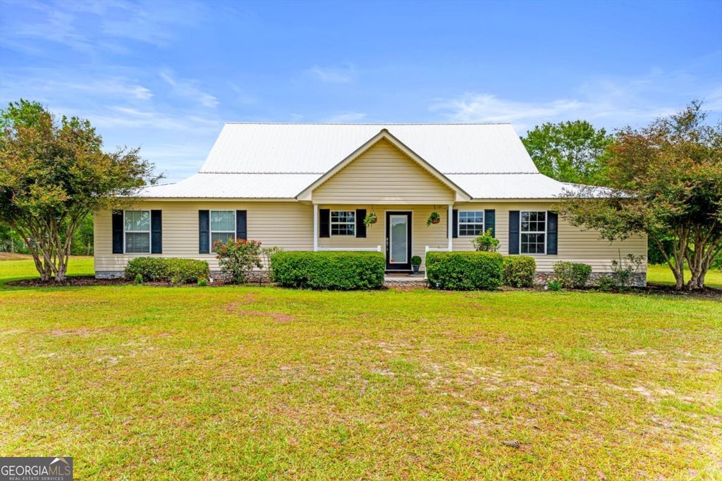 Photo of 762 Old Mcleod Bridge Road, Adrian, GA 31002 (MLS # 10808756)