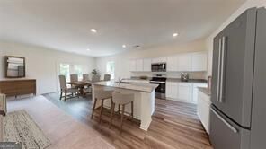 466 Silverton DR