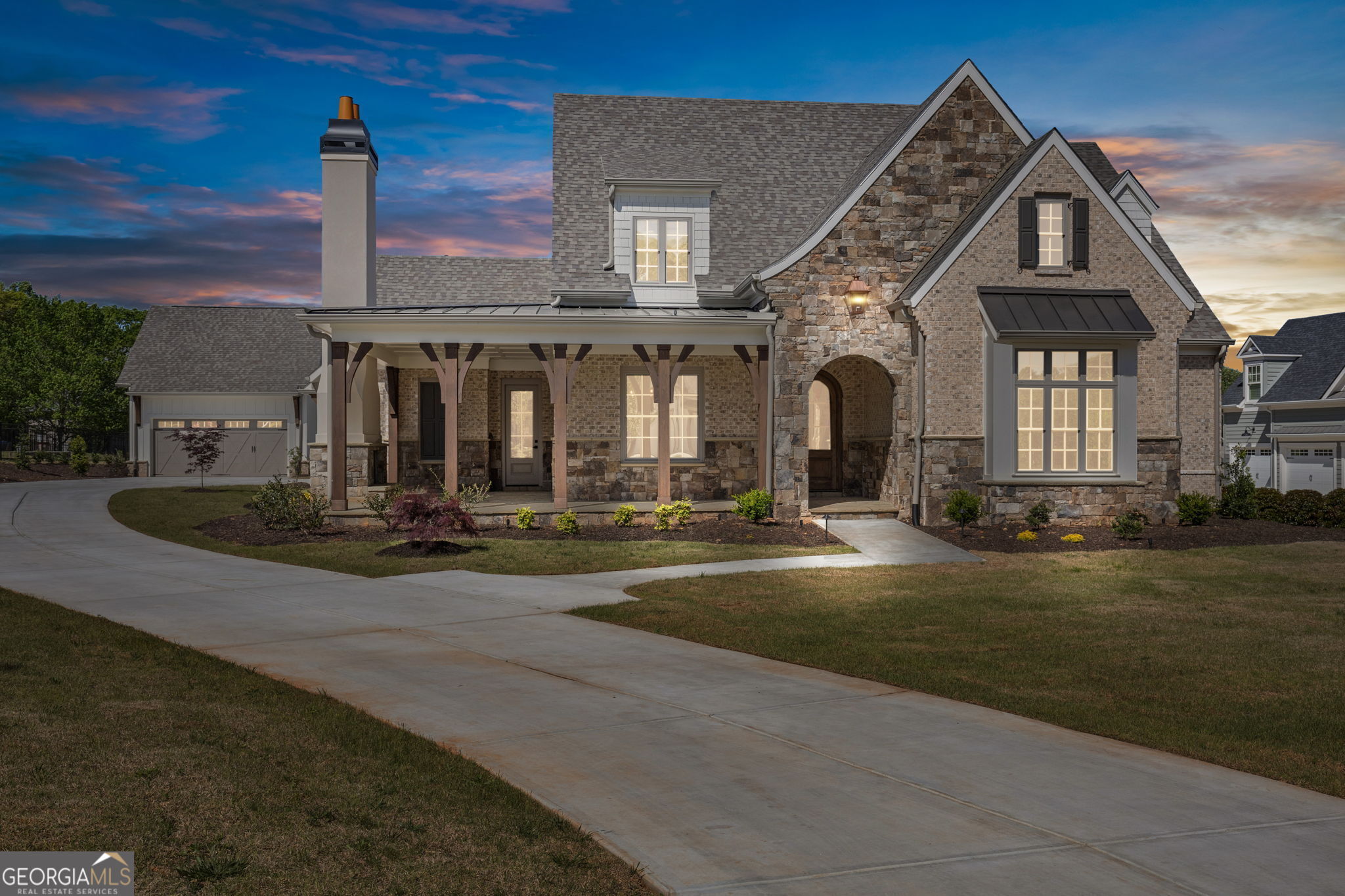 5325 Retreat DR