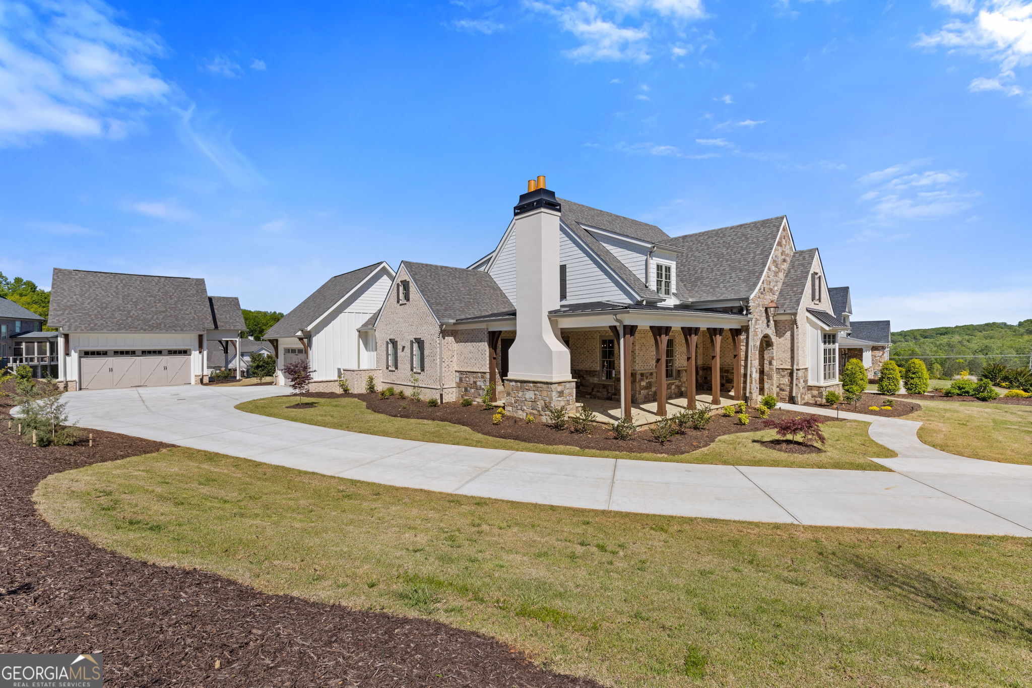 5325 Retreat DR