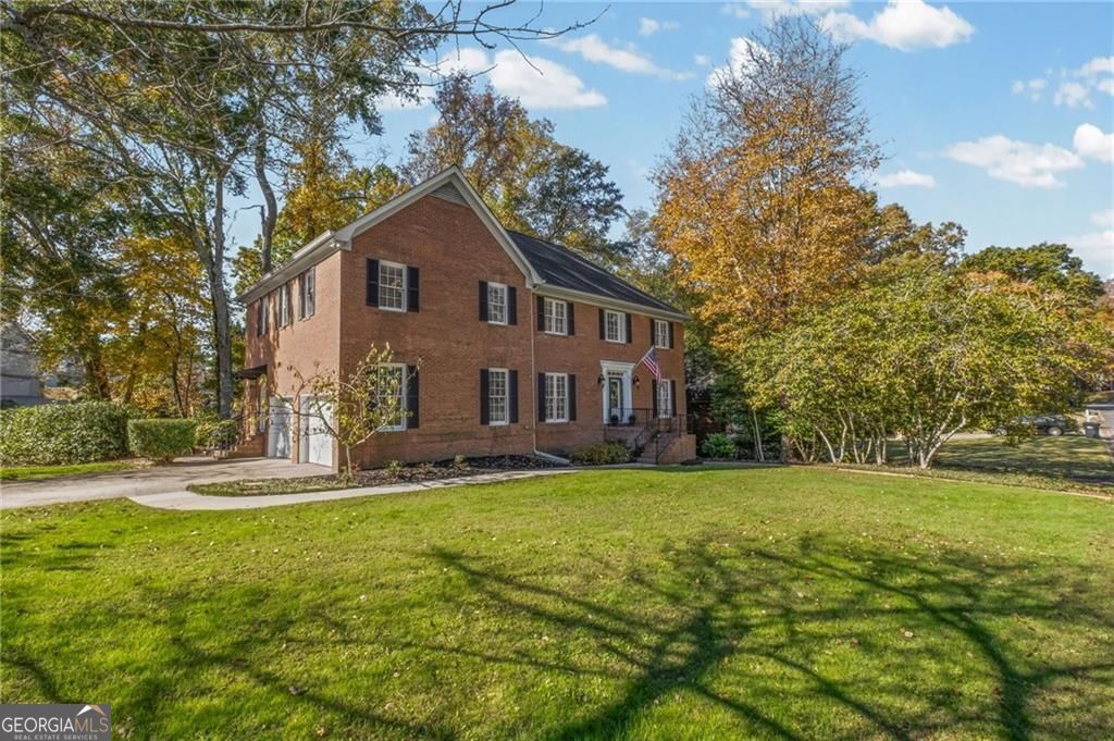 Marietta, Georgia 30062, United States, 5 Bedrooms Bedrooms, ,4 BathroomsBathrooms,Residential,Active,240457