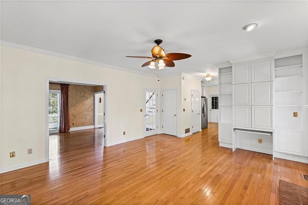 Marietta, Georgia 30062, United States, 5 Bedrooms Bedrooms, ,4 BathroomsBathrooms,Residential,Active,240457