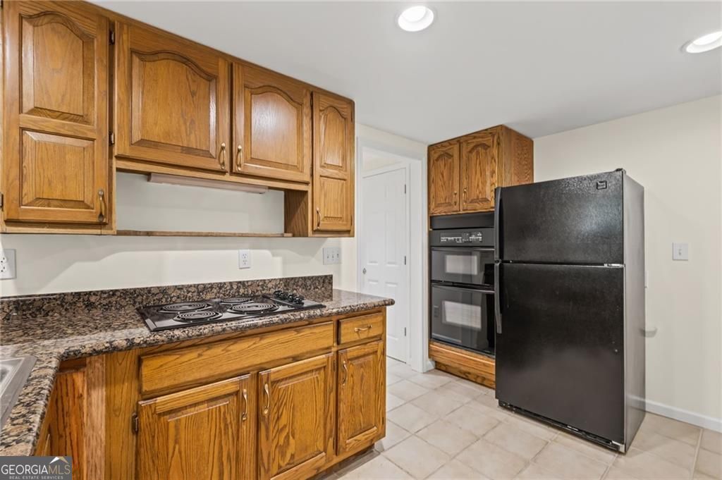 Marietta, Georgia 30062, United States, 5 Bedrooms Bedrooms, ,4 BathroomsBathrooms,Residential,Active,240457