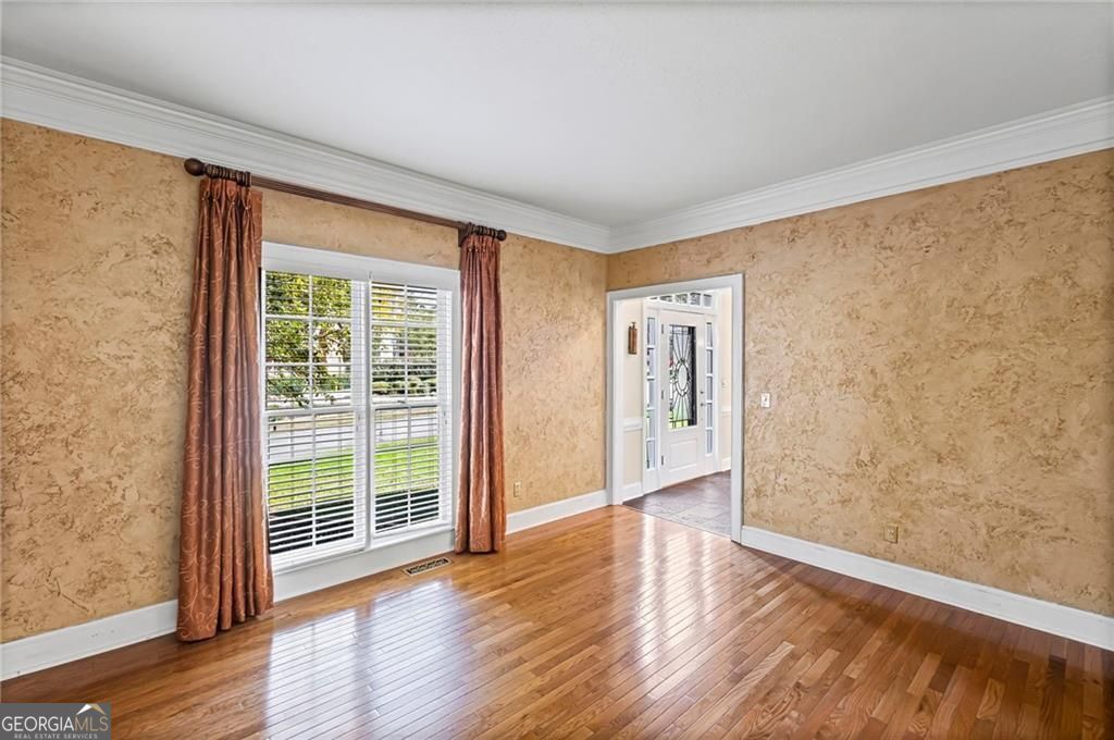 Marietta, Georgia 30062, United States, 5 Bedrooms Bedrooms, ,4 BathroomsBathrooms,Residential,Active,240457