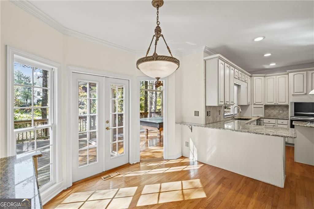 Marietta, Georgia 30062, United States, 5 Bedrooms Bedrooms, ,4 BathroomsBathrooms,Residential,Active,240457