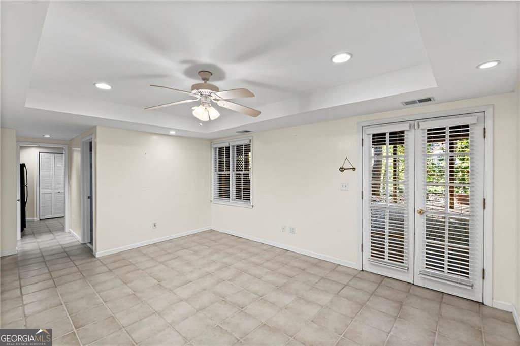 Marietta, Georgia 30062, United States, 5 Bedrooms Bedrooms, ,4 BathroomsBathrooms,Residential,Active,240457