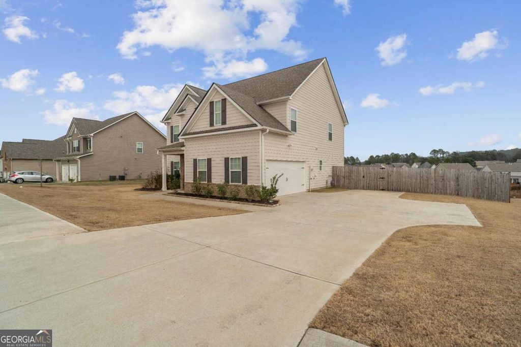 Photo of 512 Adare Parkway, Adairsville, GA 30103 (MLS # 10669116)