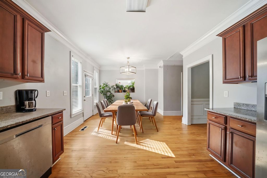 Photo of 1864 La Mesa Lane, Decatur, GA 30032 (MLS # 10719864)