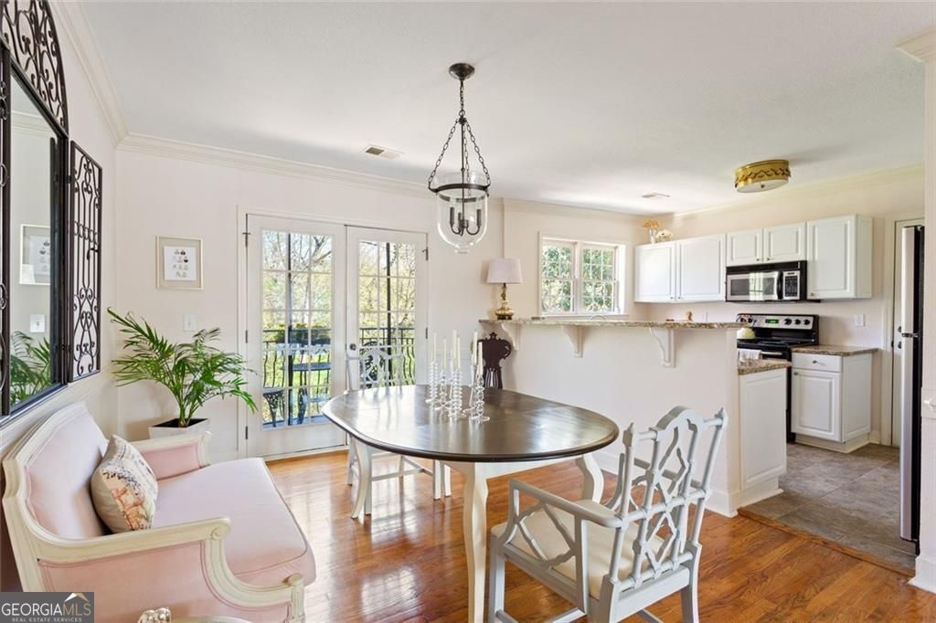 Photo of 115 Peachtree Memorial Drive #C3, Atlanta, GA 30309 (MLS # 10769518)