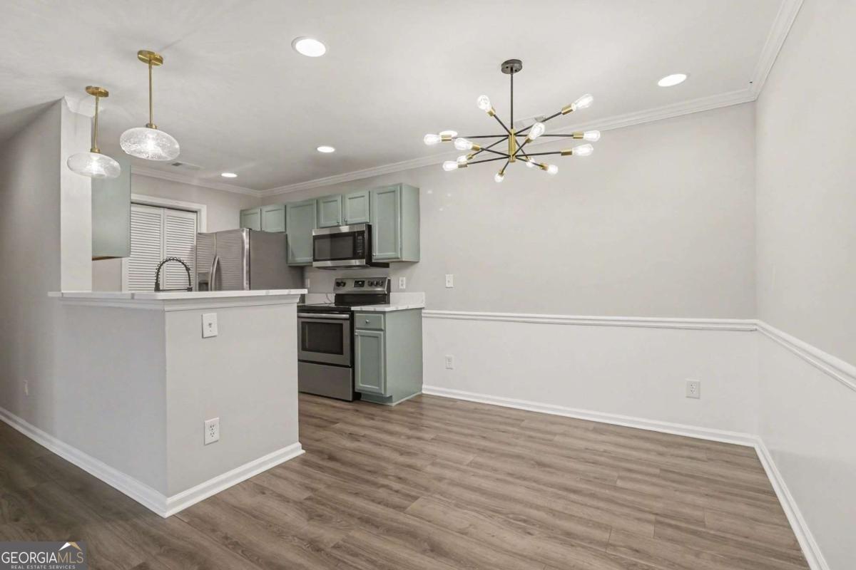 225 Warm Springs CIR