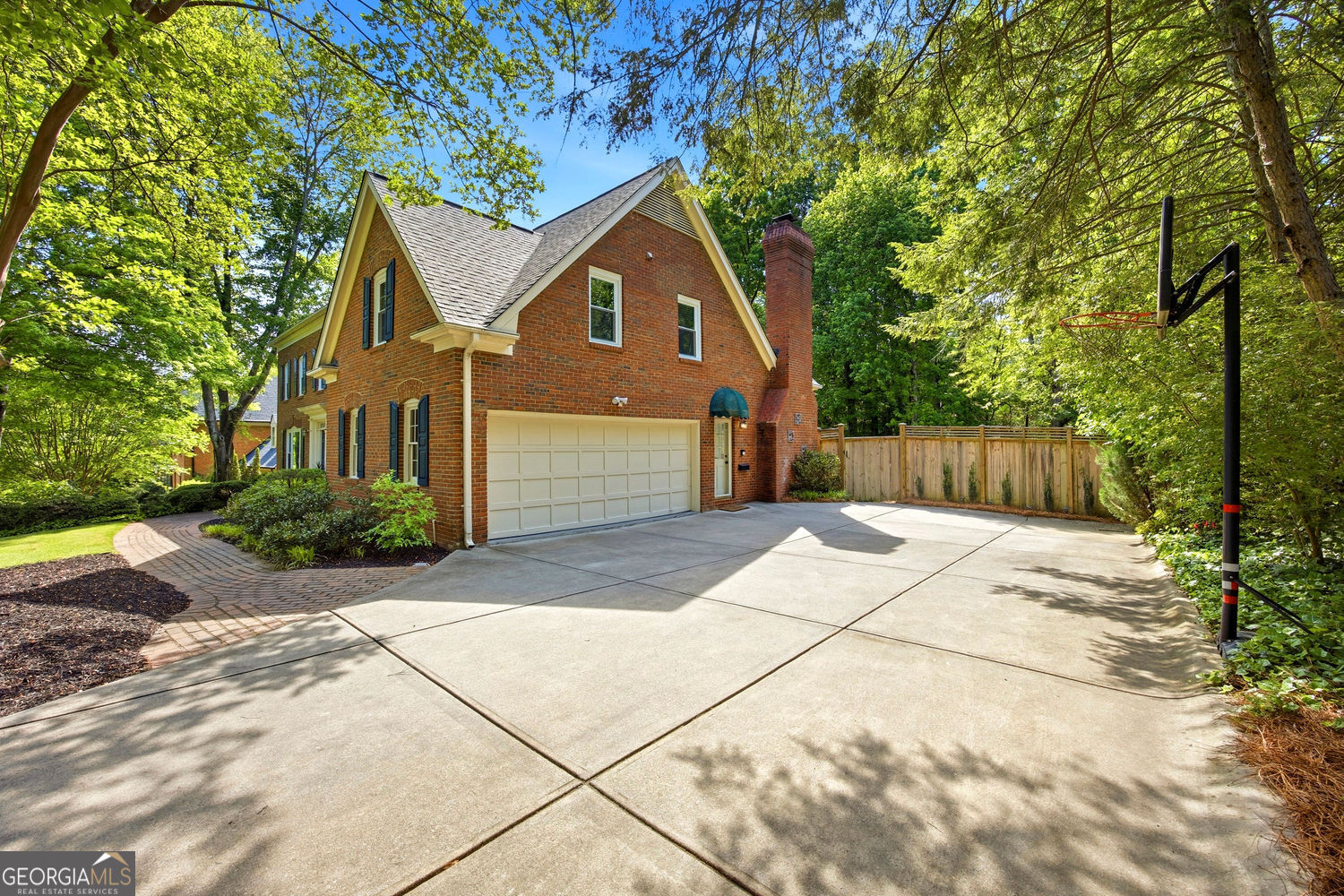 7525 S Spalding Lake DR