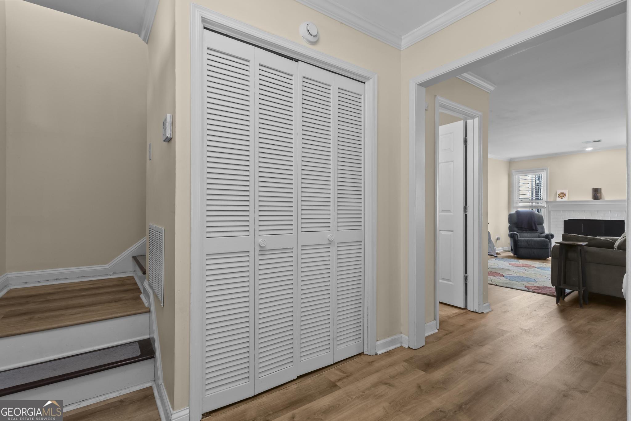 573 Salem Woods DR SE