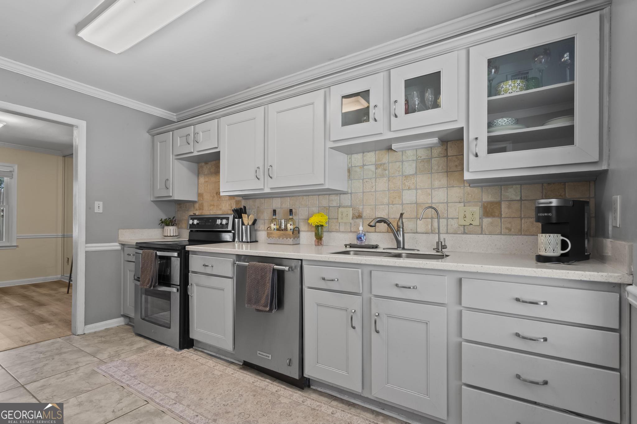 573 Salem Woods DR SE