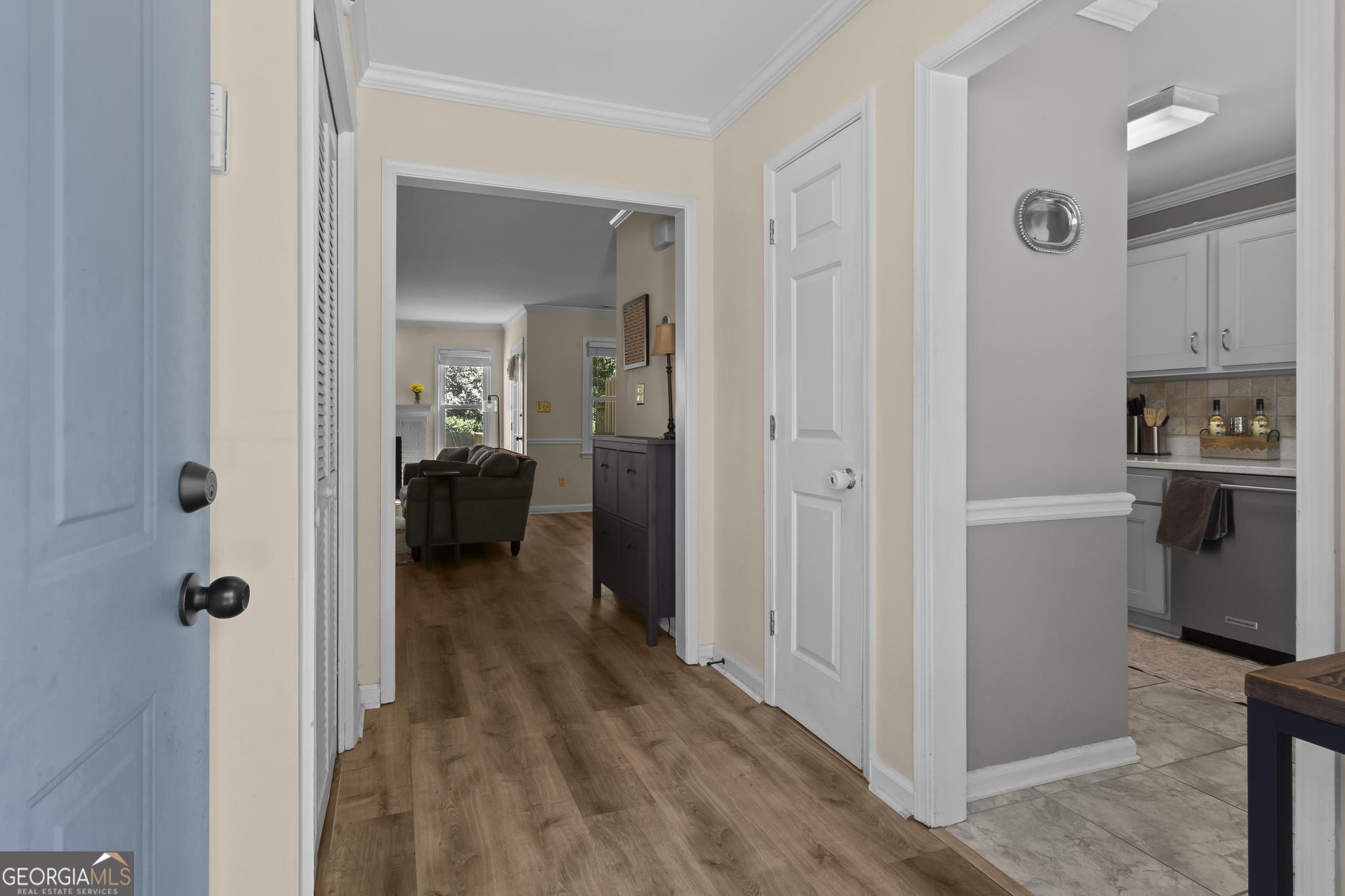 573 Salem Woods DR SE