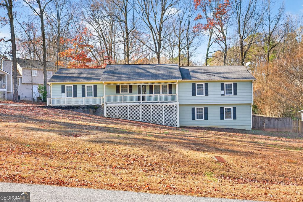 Photo of 2538 Forestdale Drive, Dacula, GA 30019 (MLS # 10654026)