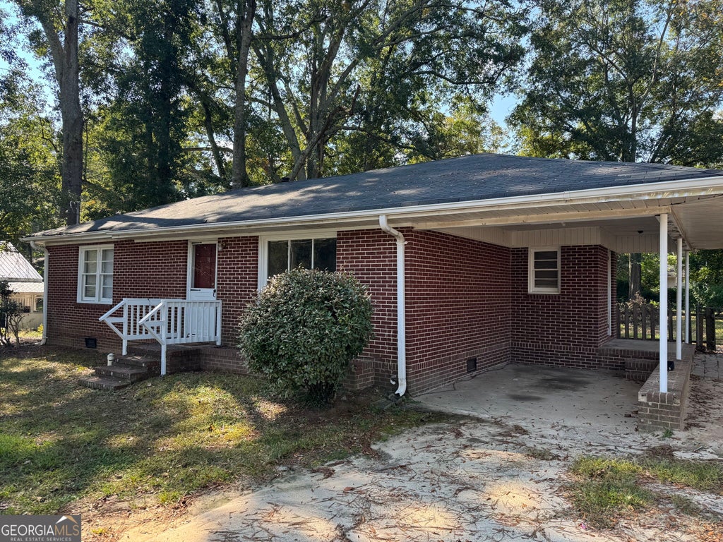 Photo of 31 E Wright Street, Winder, GA 30680 (MLS # 10874178)