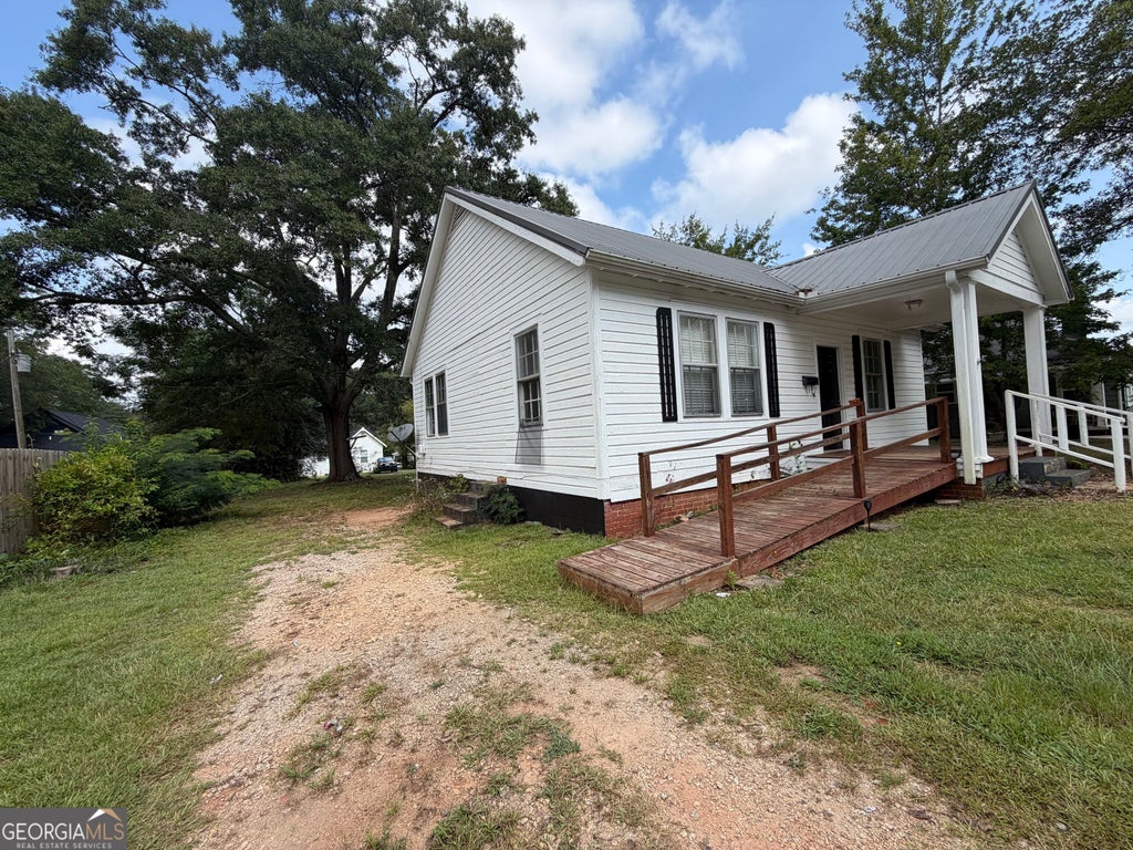 Photo of 204 Royal Avenue, Hogansville, GA 30230 (MLS # 10835784)