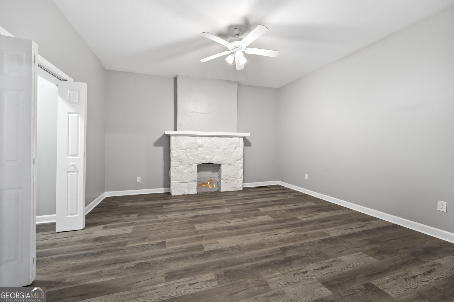 1126 Briarcliff PL NE 2