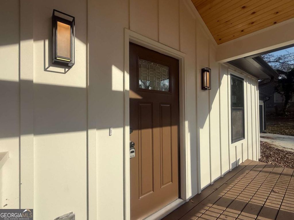 Photo of 3112 North Ave, Scottdale, GA 30079 (MLS # 10661637)