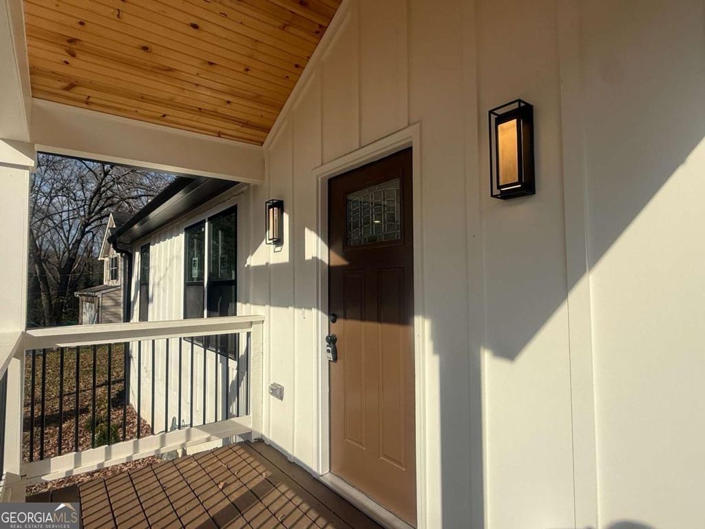 Photo of 3112 North Ave, Scottdale, GA 30079 (MLS # 10661637)