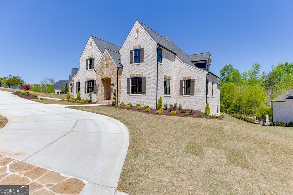 2112 Covered Bridge DR