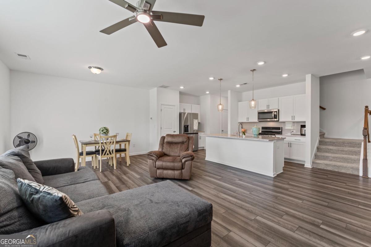 3560 Bexton DR