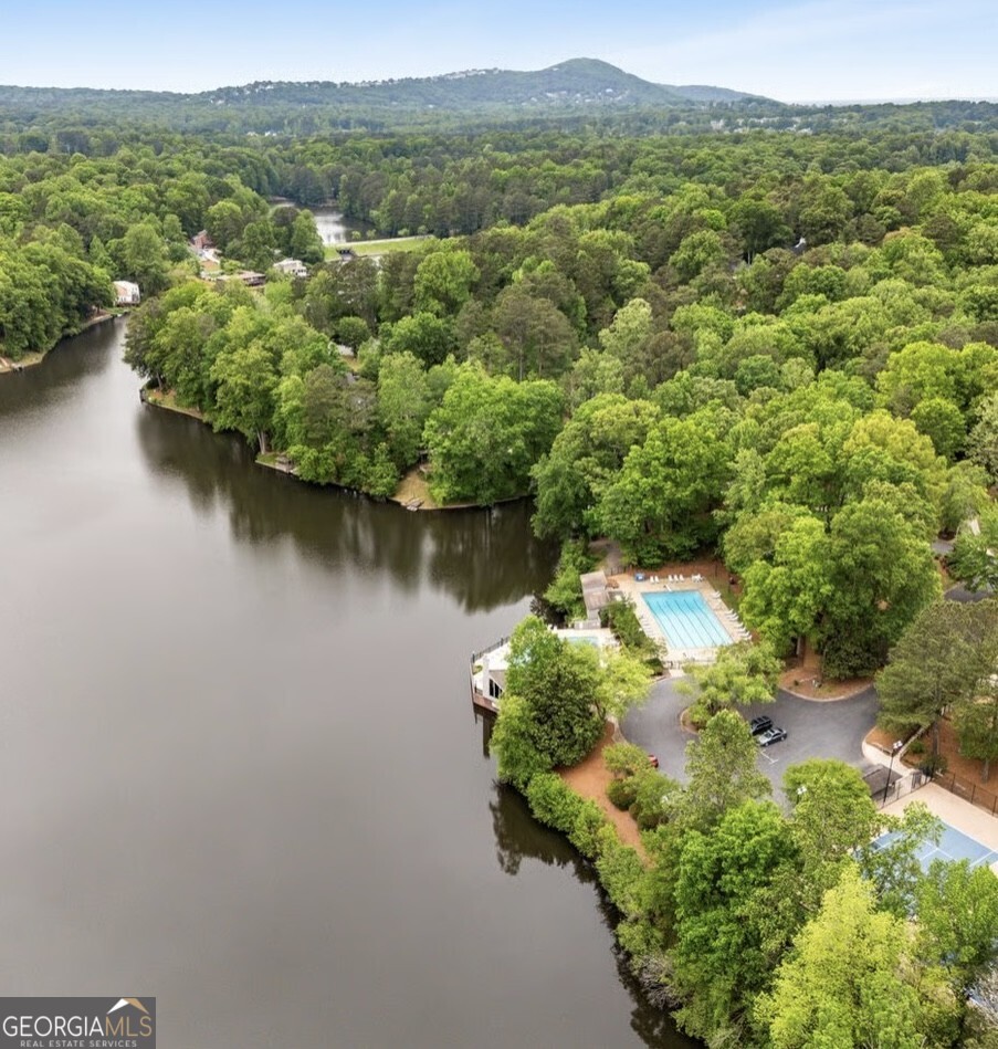 3760 Loch Highland PKWY