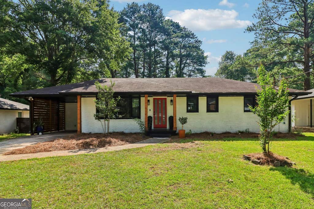 Photo of 1908 Derrill Drive, Decatur, GA 30032 (MLS # 10811807)