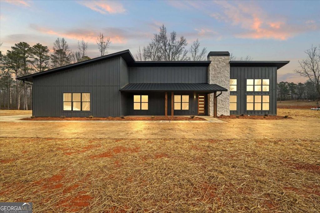 Photo of 409 Lively Road, Waco, GA 30182 (MLS # 10687282)