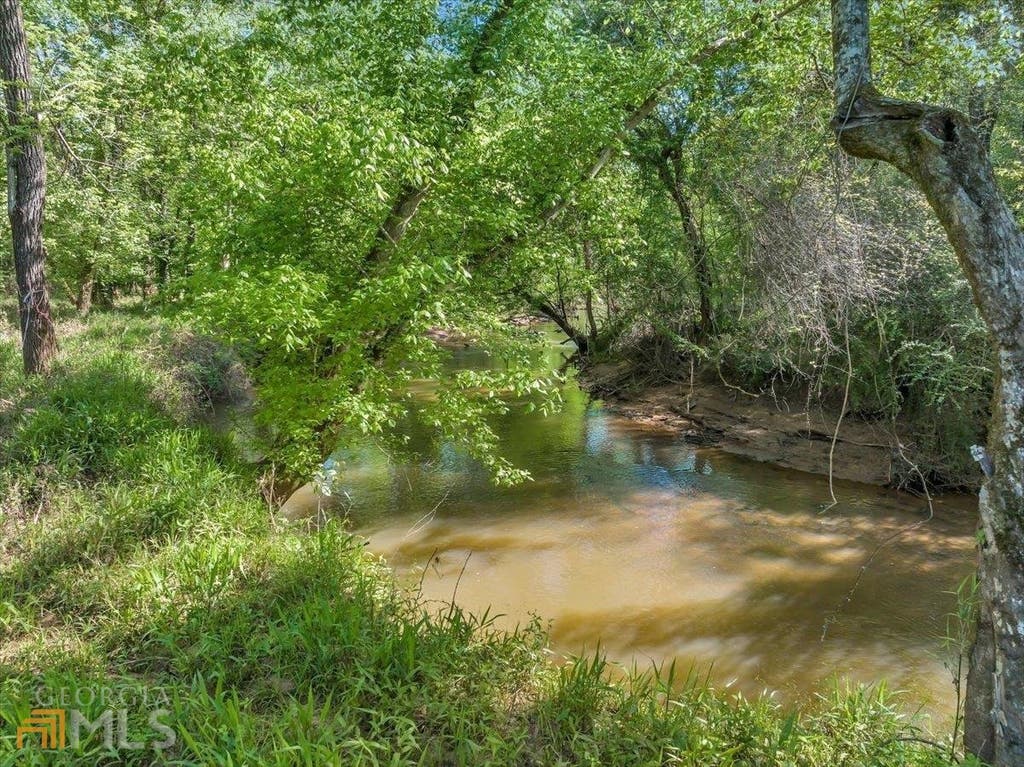 Photo of 142 Creekside Lane, Forsyth, GA 31029 (MLS # 20033287)