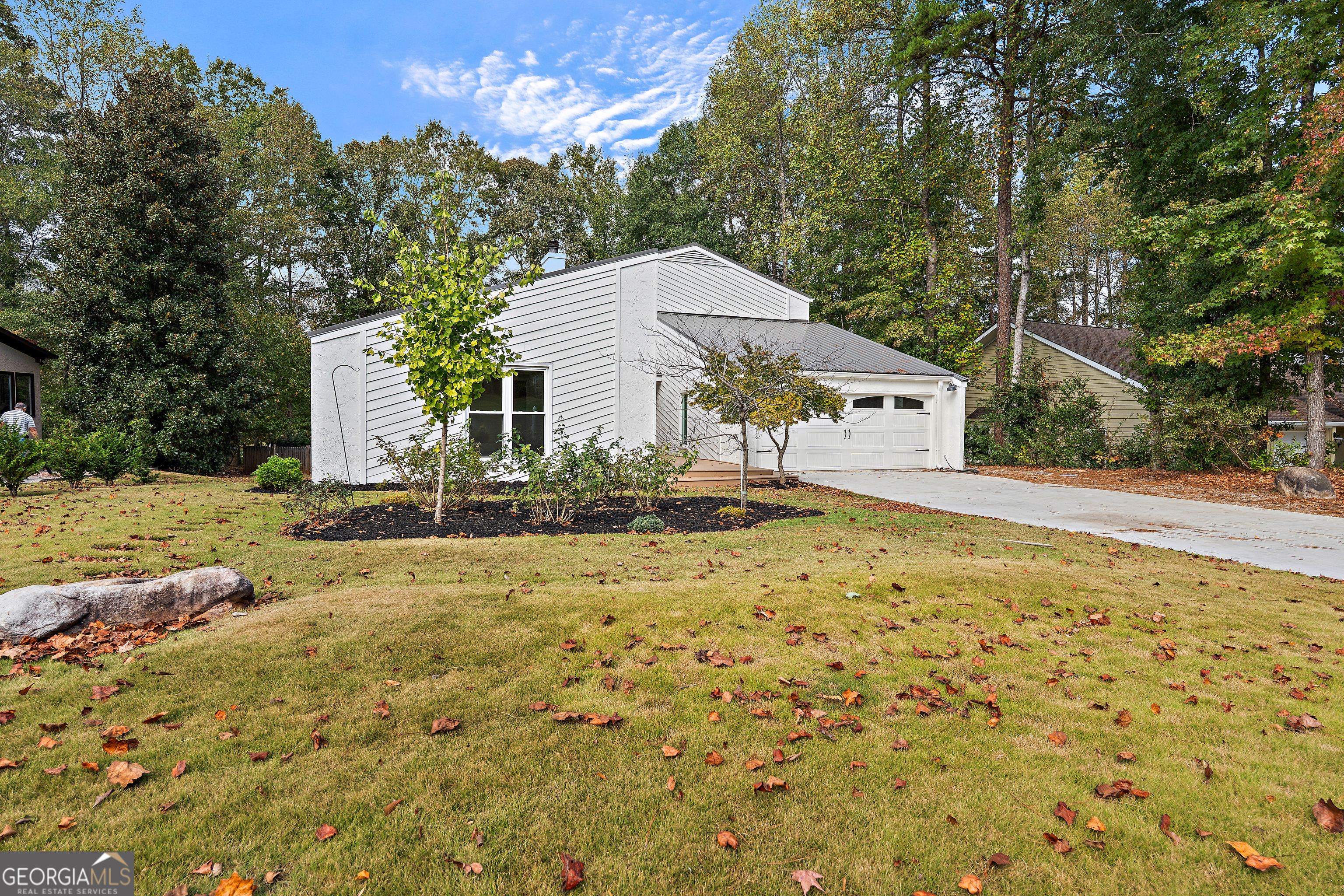 103 Greensway