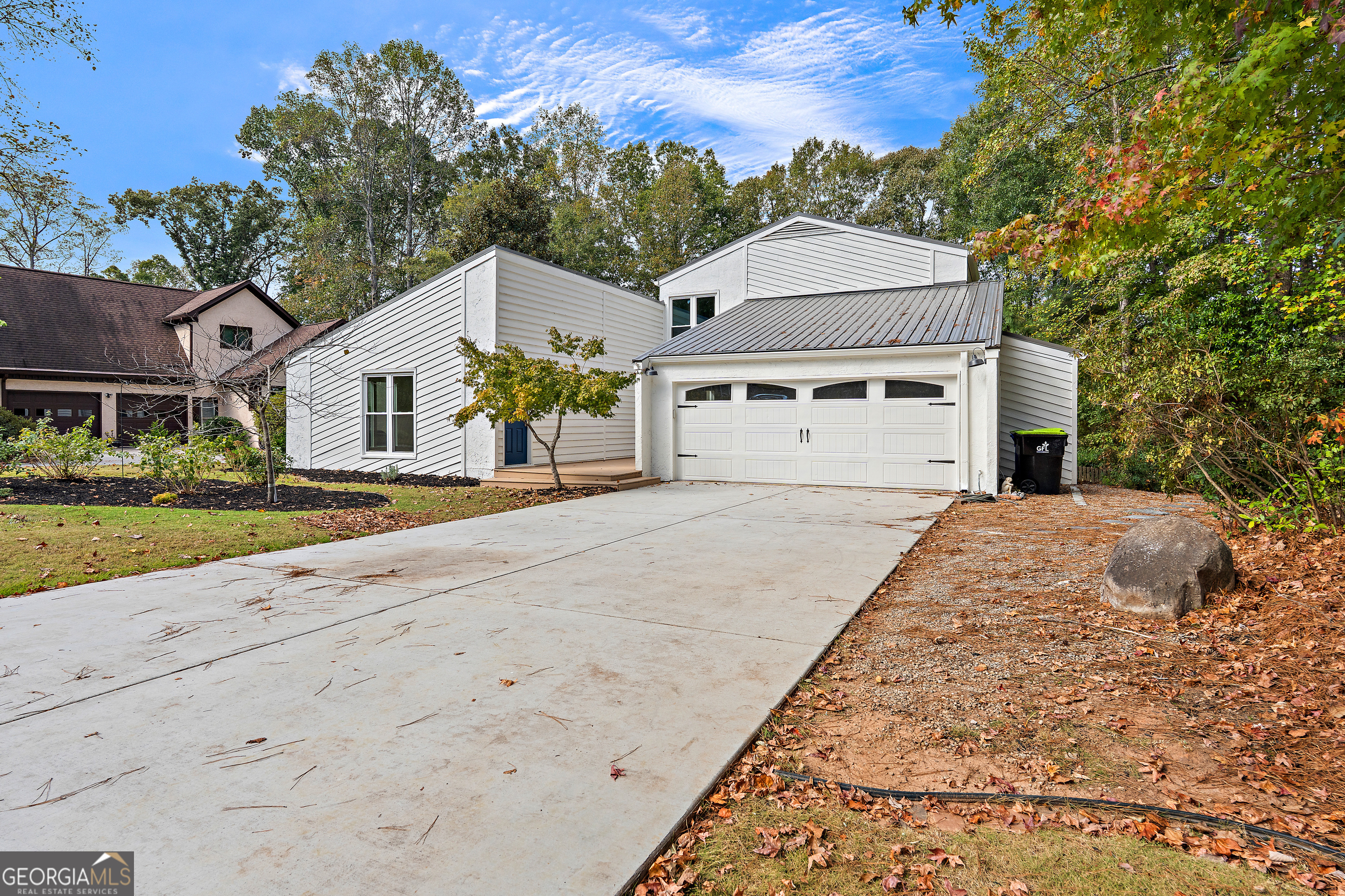 103 Greensway