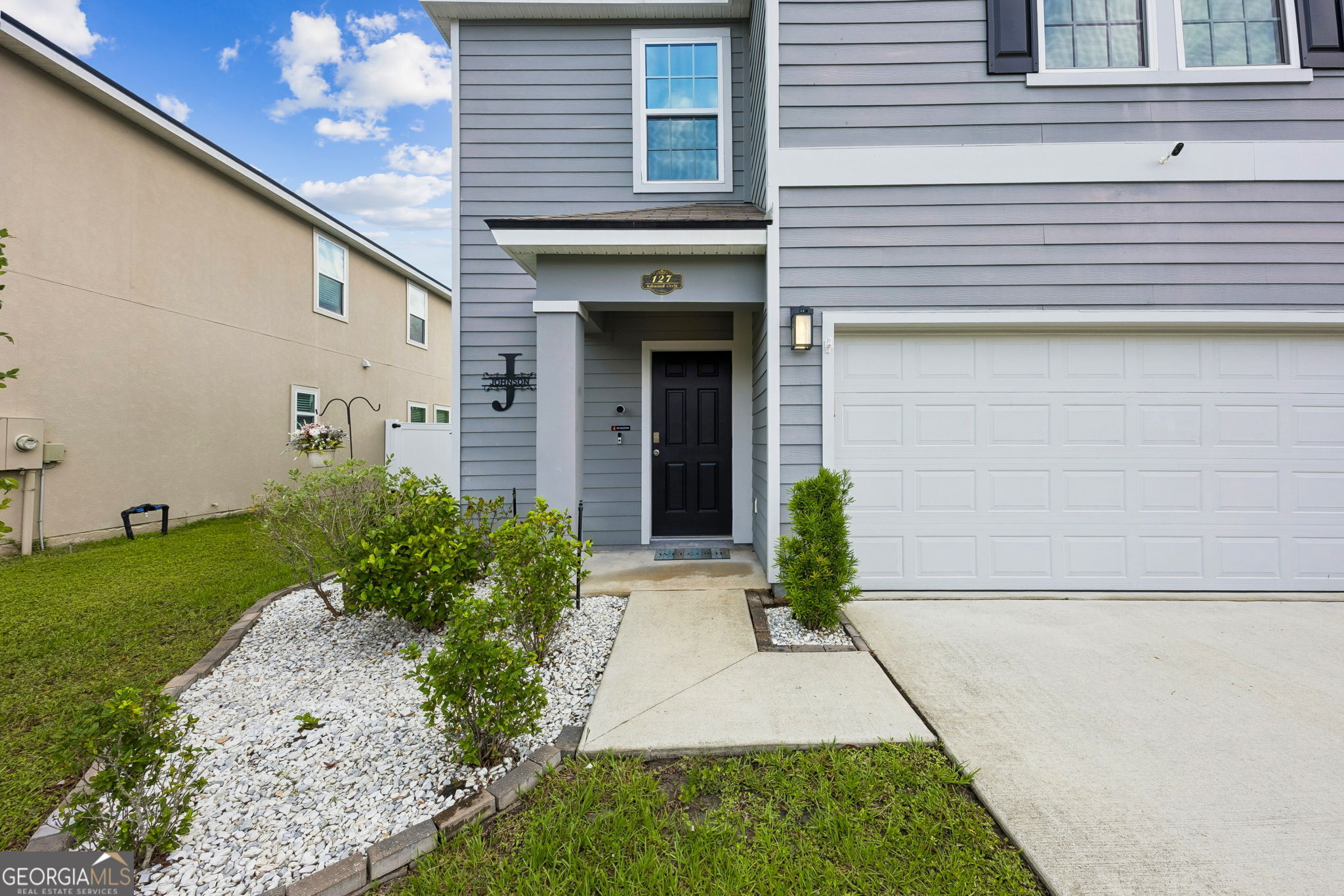 127 Ashwood CIR