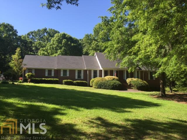 WONDERFUL 5 BEDROOM, 3.5 BATH ALL BRICK FAMILY HOME ON 2.29 ACRES, LARGE KITCHEN AND BREAKFAST ROOM AREA, FAMILY ROOM WITH FIREPLACE, LIVING ROOM AND SEPARATE DINING ROOM, LARGE MASTER BEDROOM ON MAIN WITH BATH, SCREENED IN PORCH, QUITE SOUTHSIDE NEIGHBORHOOD, A MUST SEE! HOME WARRANTY INCLUDED.