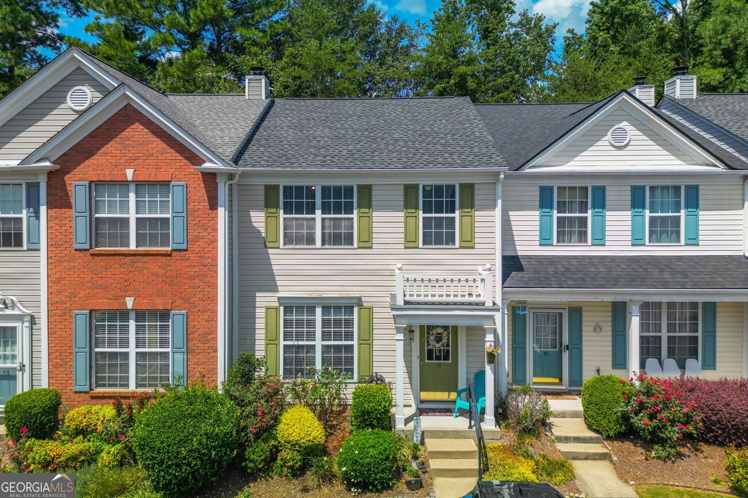 Meticulously cared for EAST facing, Fee Simple TH, move in ready condition. This airy and bright townhome is located in a sought-after community with grassy paths for dog walking and a swimming pool for summer socializing with neighbors and friends. You will be in a Fantastic location, close to Avalon, downtown Alpharetta, Halcyon, shopping and an abundance of restaurants on Windward Parkway. You are also very close to the Big Creek Greenway, Trader Joes, Costco, Wal-Mart HD & Lowes (everything is really at your fingertips). Just a few things this wonderful TH Features: upgraded lighting, Oversized (expanded) Patio, Hardwoods on Main, Quartz Counters, SS Sink, Spacious primary Br (room for a King Bed) w Vaulted Ceiling, Wall of Windows Private, treelined Views and a Custom Walk in closet. Other notable upgrades as owner has Replaced the HVAC unit, Water Heater, Roof, interior Door handles & hinges. TH has a Comfortable secondary bedroom for guests and and 3rd room could be an Office for remote, work from home. Note: Alpharetta's $2.6 million Morris Road project includes creating a new entrance to the community as well as privacy walls and the highly anticipated new GA-400 access ramps both North & Southbound. Unit Has two assigned, designated Parking spots right in front of the home.
