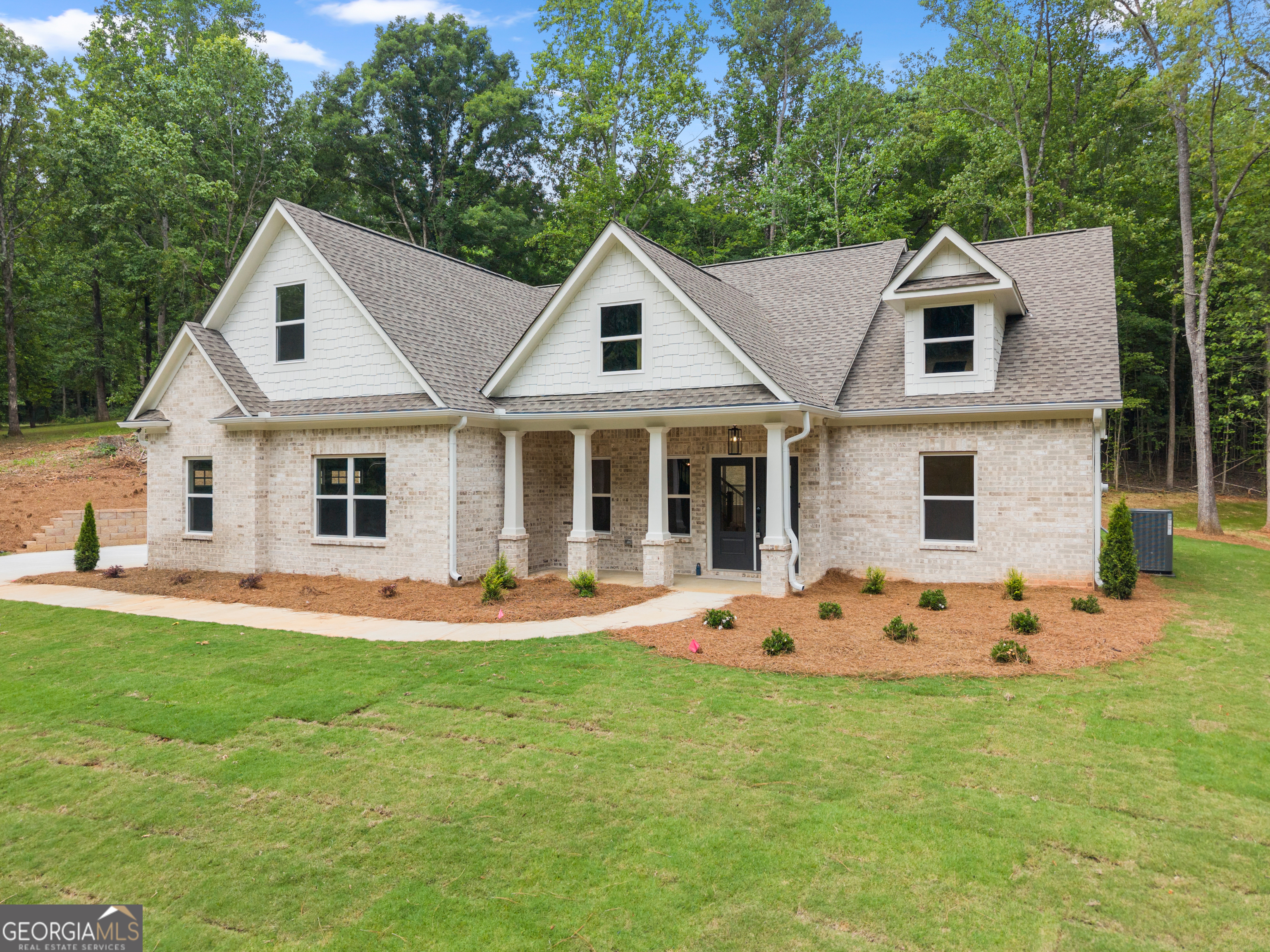439 Oak Ridge DR