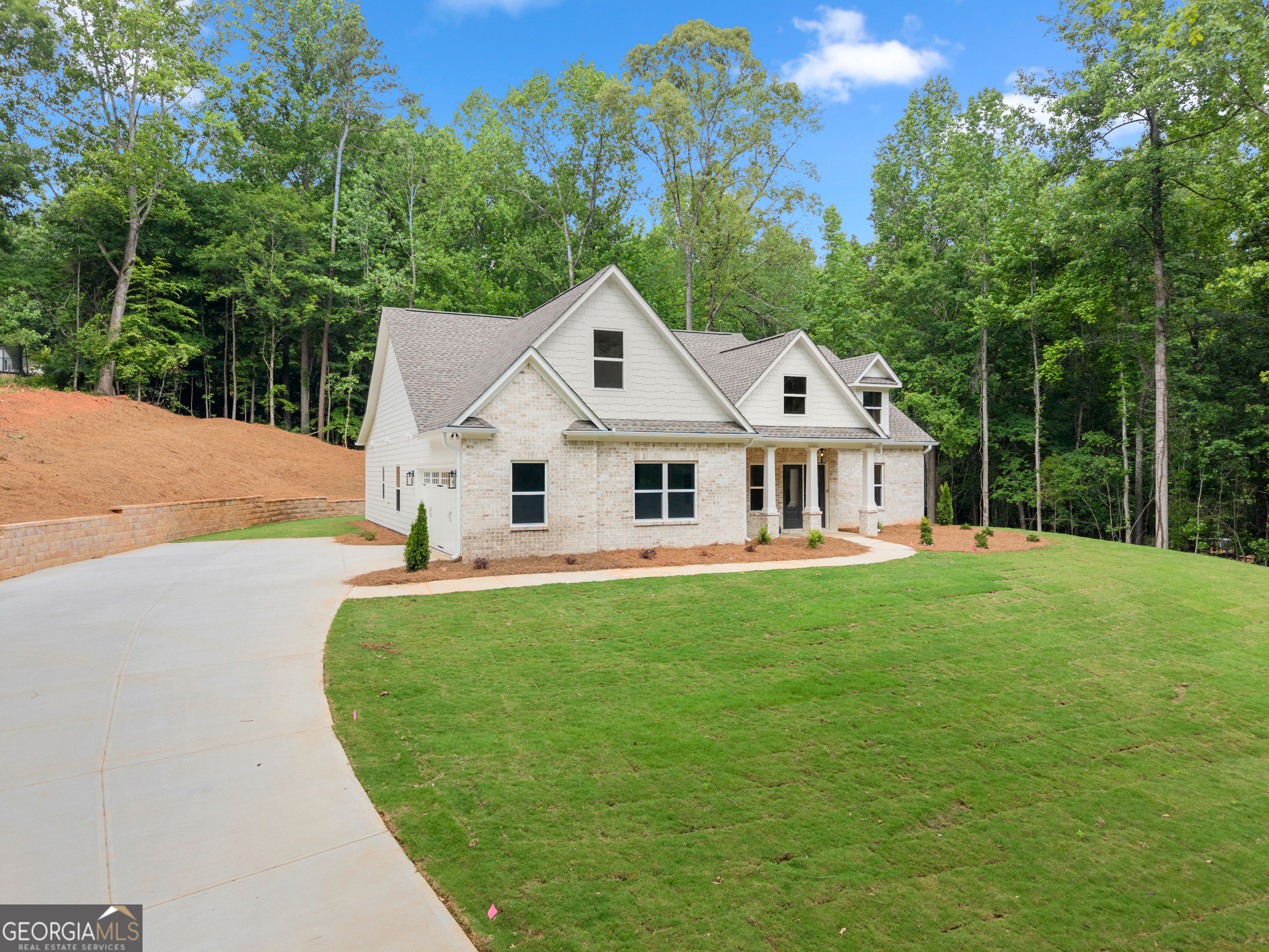 439 Oak Ridge DR