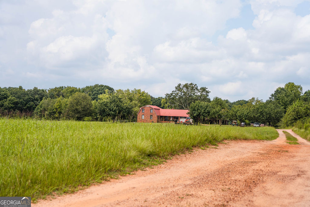 432 Airport RD
