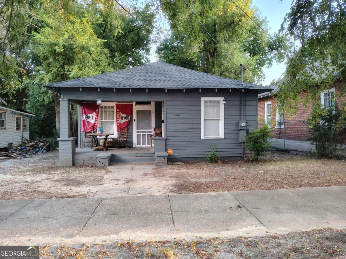 1112 32nd Street