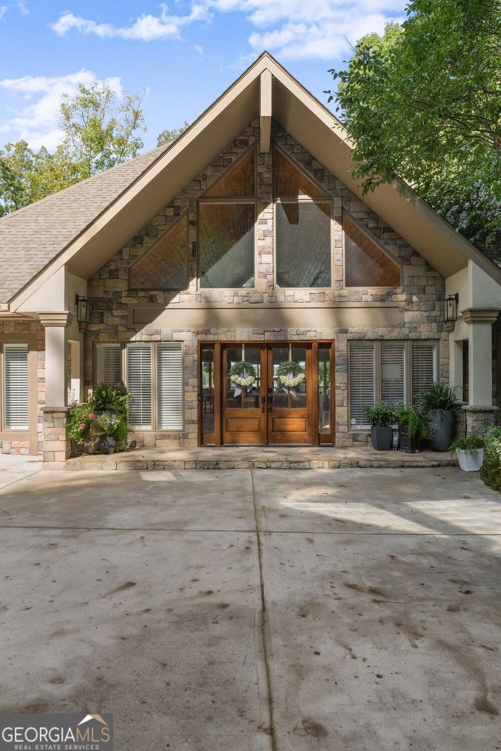 Photo of 91 Chestatee View Place, Dawsonville, GA 30534 (MLS # 10851819)